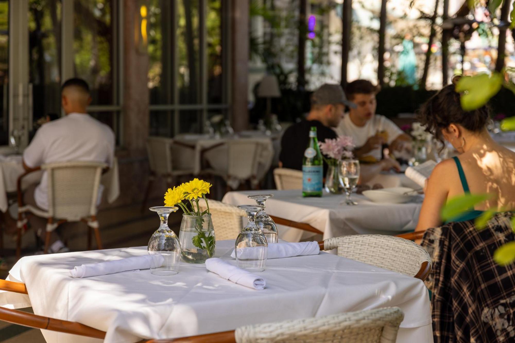 Crest Hotel Suites Miami Beach Ngoại thất bức ảnh