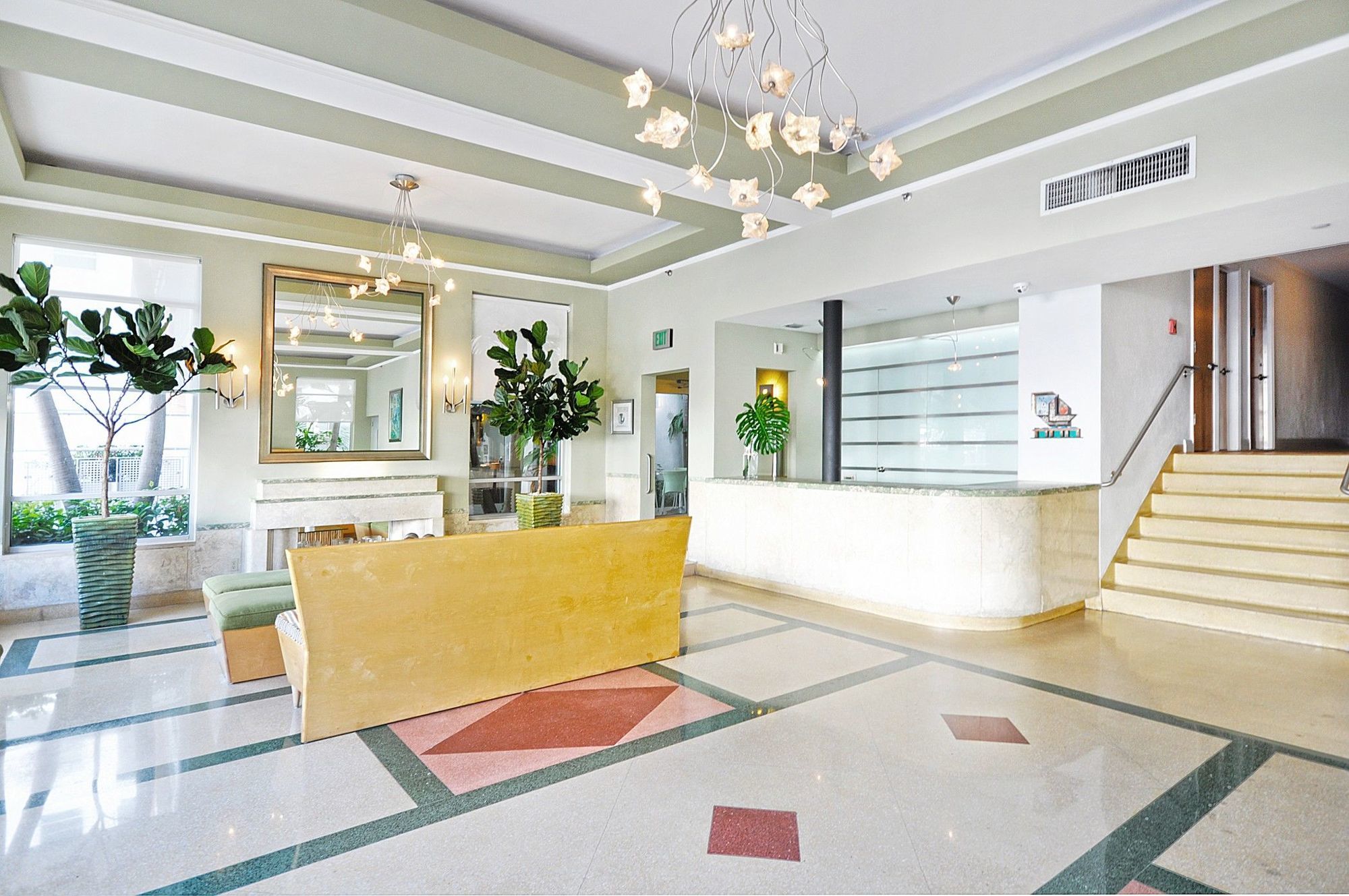 Crest Hotel Suites Miami Beach Ngoại thất bức ảnh